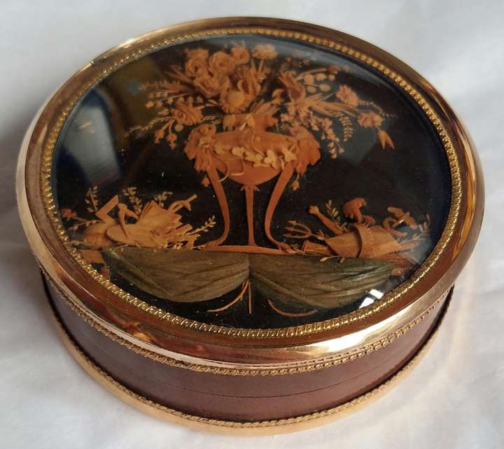 A gold mounted, aventurined torthoishell snuffbox